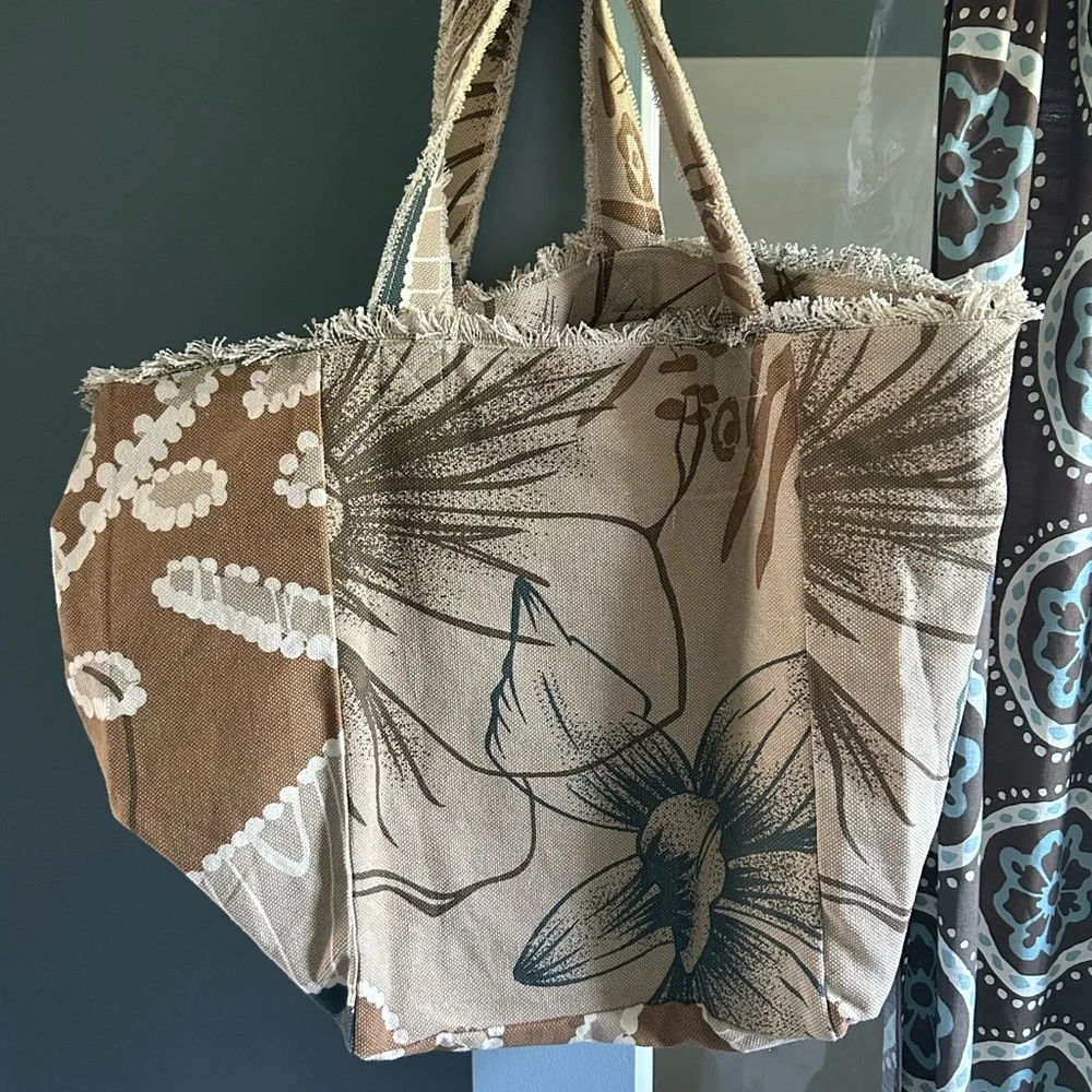 Artisan Fringed Tote Bag - Brown and Cream - Picture 3 of 11